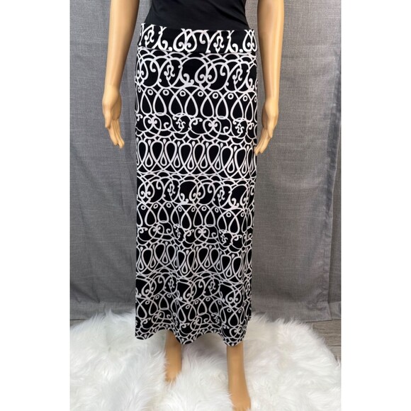 White House Black Market Dresses & Skirts - White House Black Market Side Slit Stretch Geo Print Maxi Skirt Women's Size XS
